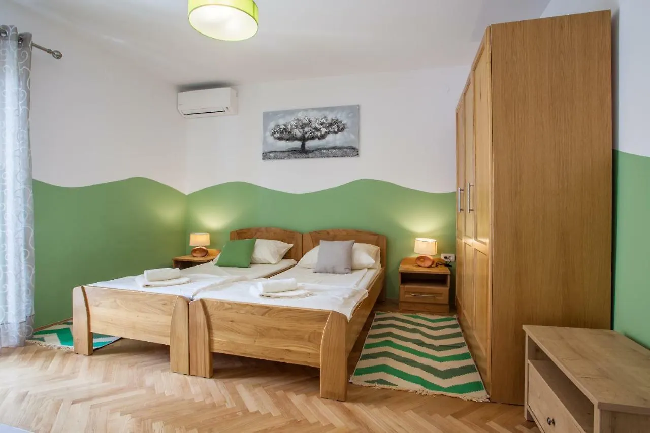 Guest house Guesthouse Maver